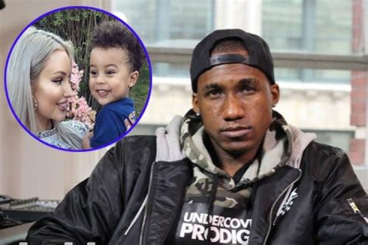 
Know The Love Life Of Rapper Hopsin. Plus He Also Has A Son
