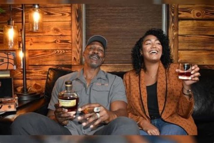 
Meet Kadee Malone – Photos Of Karl Malone’s Daughter Who Has A Cigar Lounge Business
