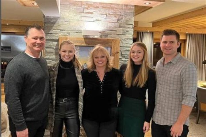 
Scott Servais’ Wife Jill Servais Is Also A Proud Mother Of Three
