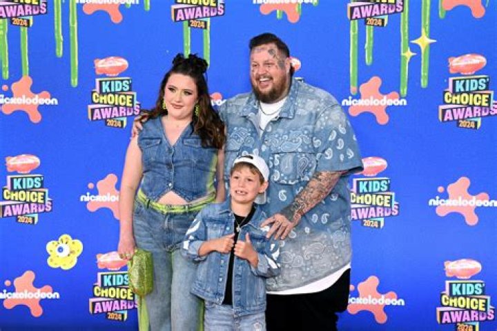 Who Is Minou Arjomand? Meet Kathryn Arjomand Daughter And Son Noah Amir Arjomand